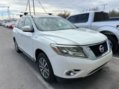 2013 Nissan Pathfinder for sale at Auto Solutions in Warr Acres OK