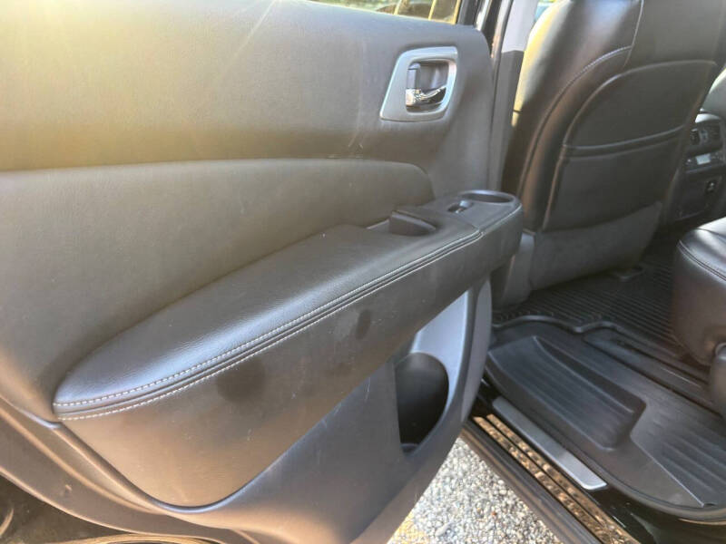 2017 Nissan Pathfinder Platinum