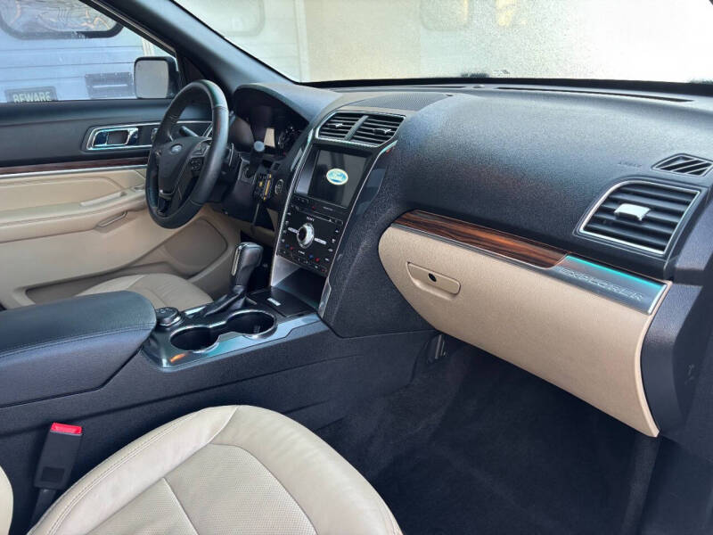 2017 Ford Explorer Limited