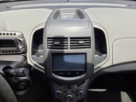 2016 Chevrolet Sonic LT Auto