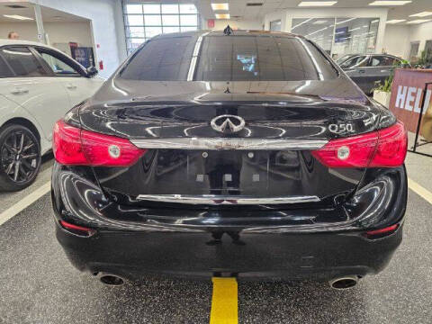 2015 Infiniti Q50 Premium