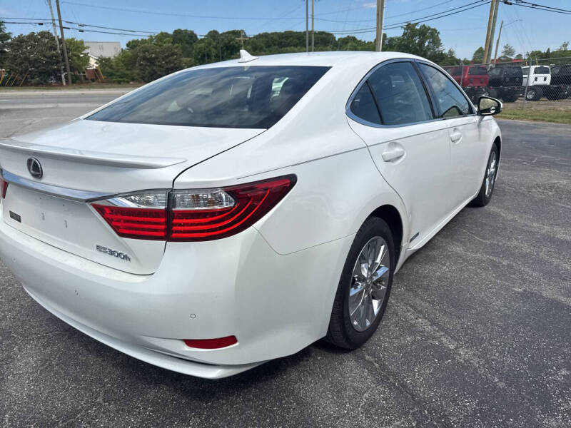 2014 Lexus ES 300h