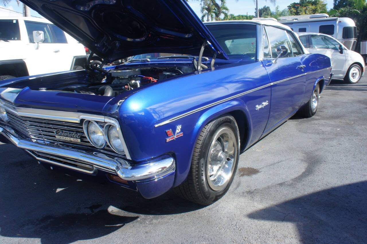 1966 Chevrolet Impala Super Sport 1