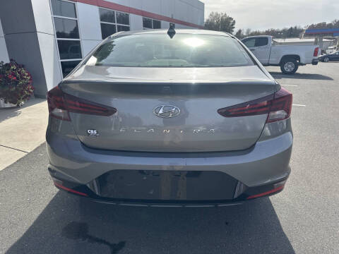2019 Hyundai Elantra