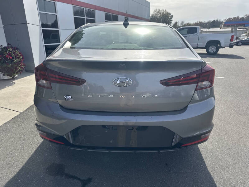 2019 Hyundai Elantra