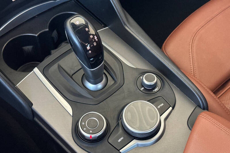 2019 Alfa Romeo Giulia Ti Sport