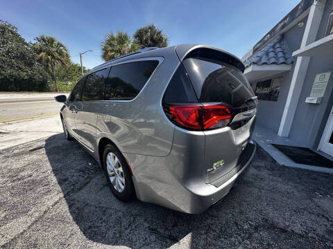 2019 Chrysler Pacifica Touring L