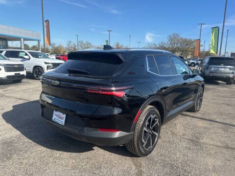 2026 Chevrolet Equinox EV LT 2