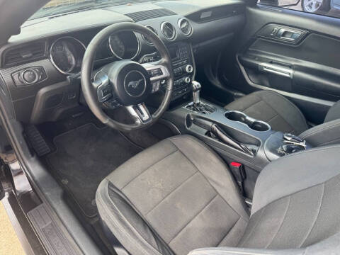 2015 Ford Mustang V6