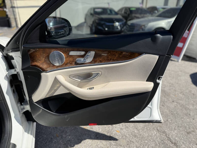 2017 Mercedes-Benz E-Class E 300 4MATIC