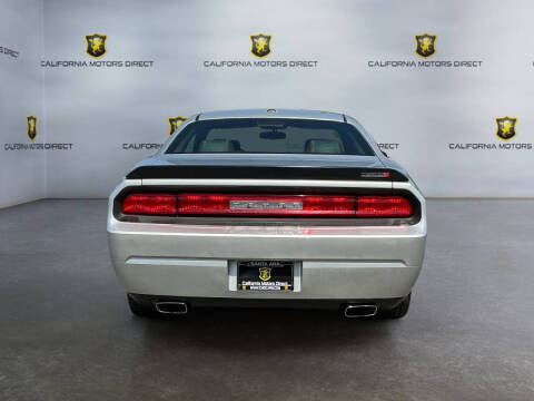2010 Dodge Challenger SRT8