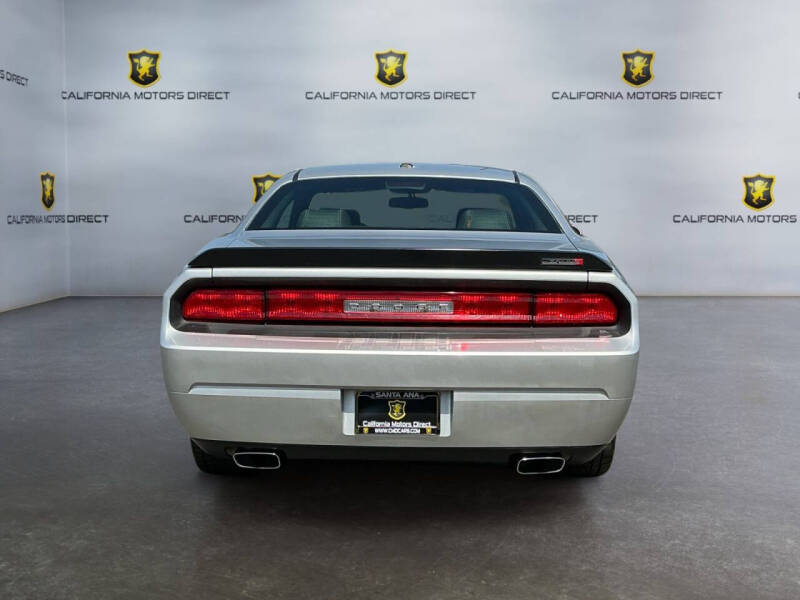 2010 Dodge Challenger SRT8