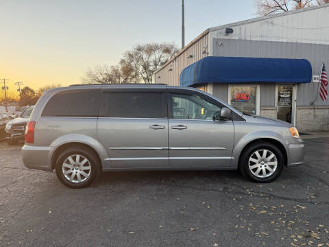 2014 Chrysler Town and Country Touring