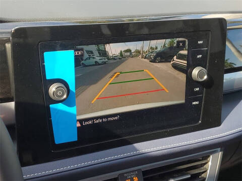 2025 Volkswagen Taos SEL 4Motion