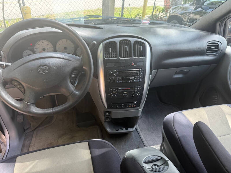 2004 Dodge Grand Caravan SXT