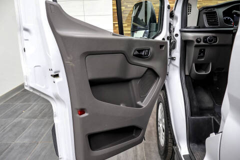 2023 Ford Transit 350 XLT