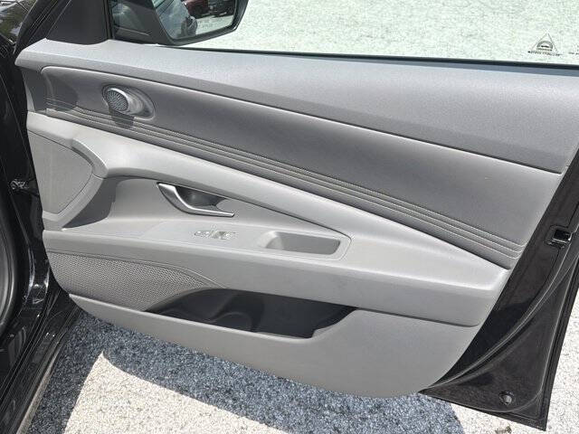 2022 Hyundai Elantra