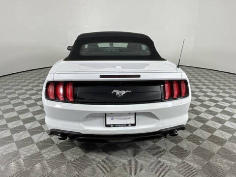 2022 Ford Mustang EcoBoost Premium