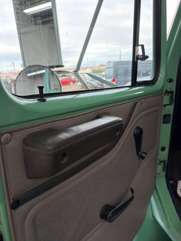 2002 International 4900