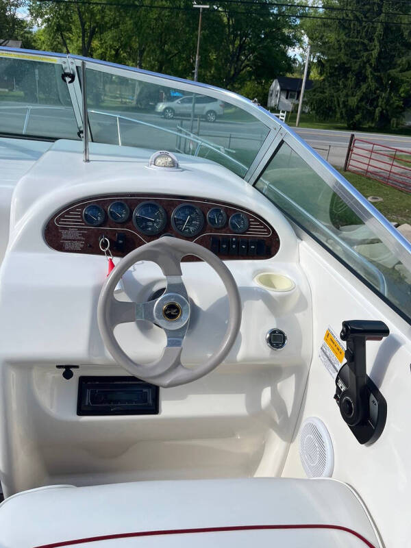 1998 Sea Ray 215EC
