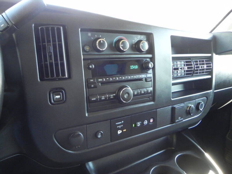 2017 Chevrolet Express LT 3500