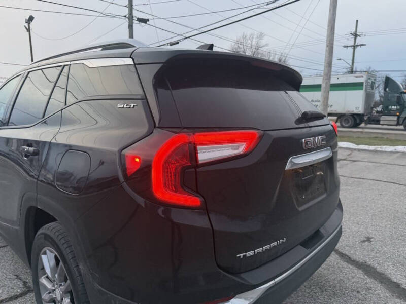 2023 GMC Terrain SLT