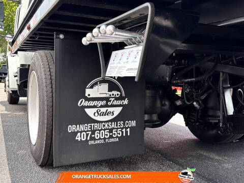 2018 Freightliner M2 106
