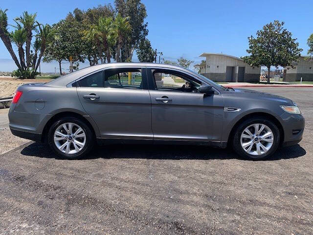 2011 Ford Taurus SEL
