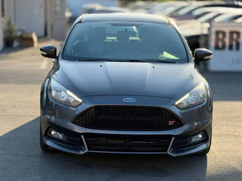2017 Ford Focus ST