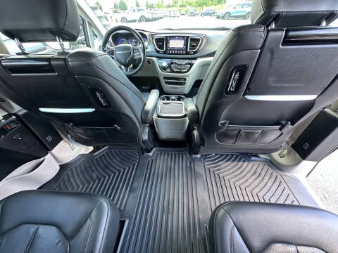 2020 Chrysler Pacifica Touring L Plus