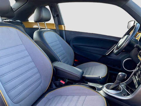 2017 Volkswagen Beetle 1.8T Dune