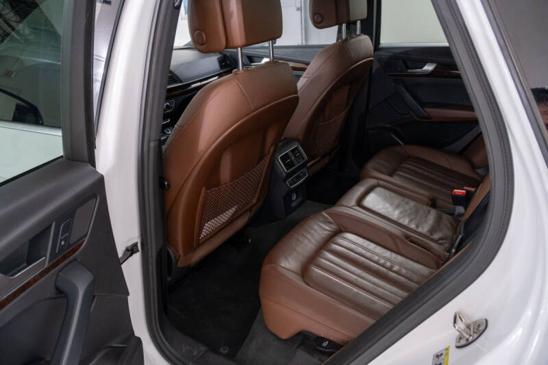 2018 Audi Q5 2.0T quattro Premium Plus