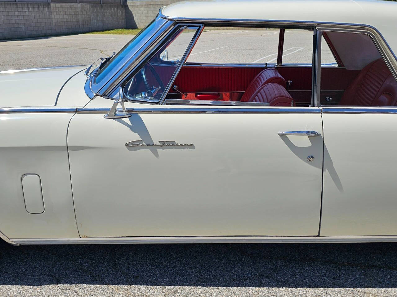 1962 Studebaker Golden Hawk 30
