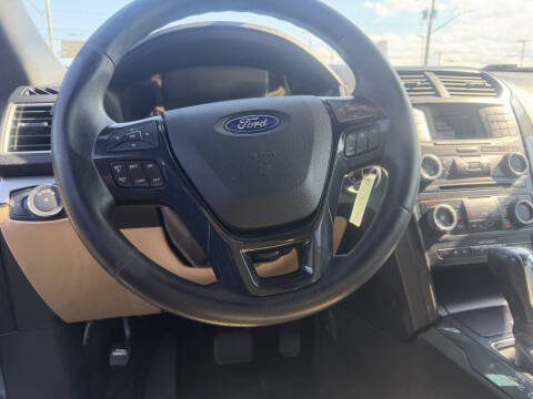 2017 Ford Explorer