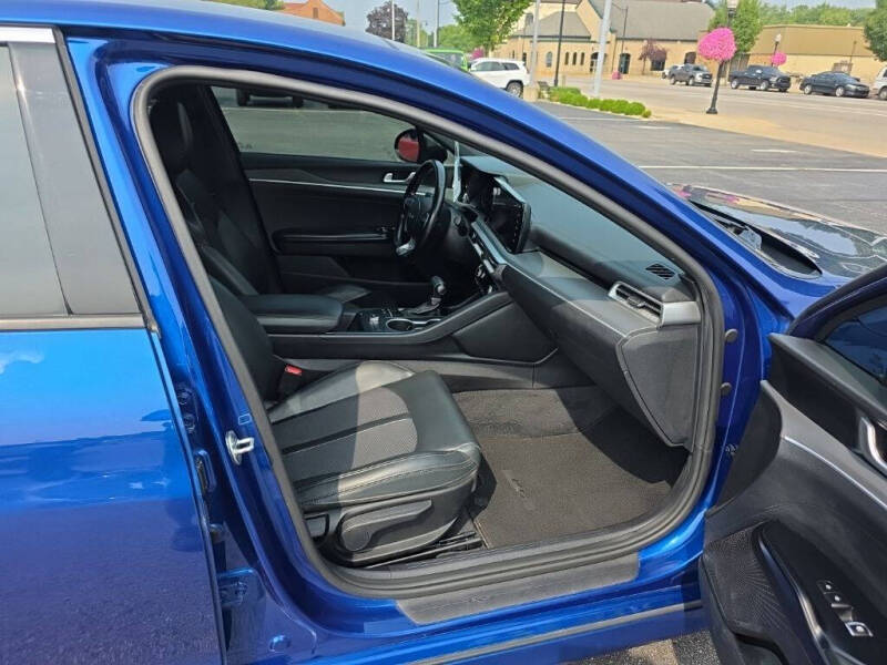 2022 Kia K5