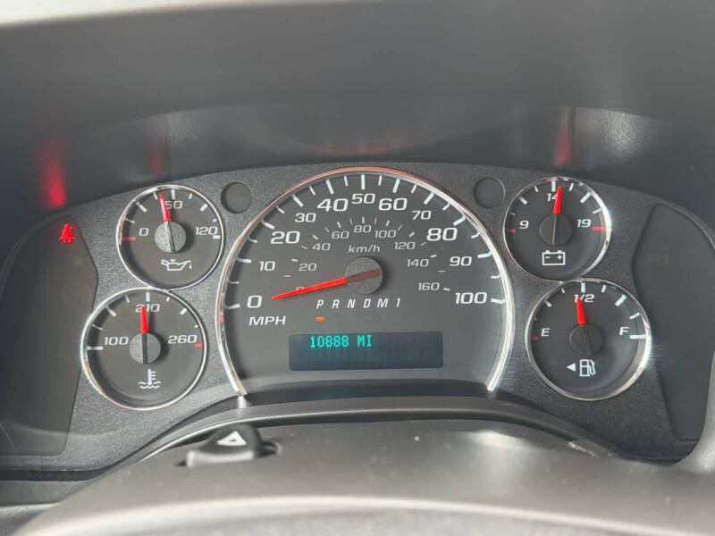 2024 Chevrolet Express 2500