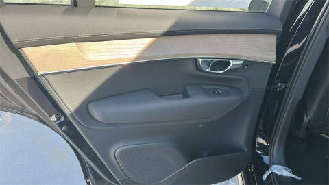 2026 Volvo XC90 B5 Core