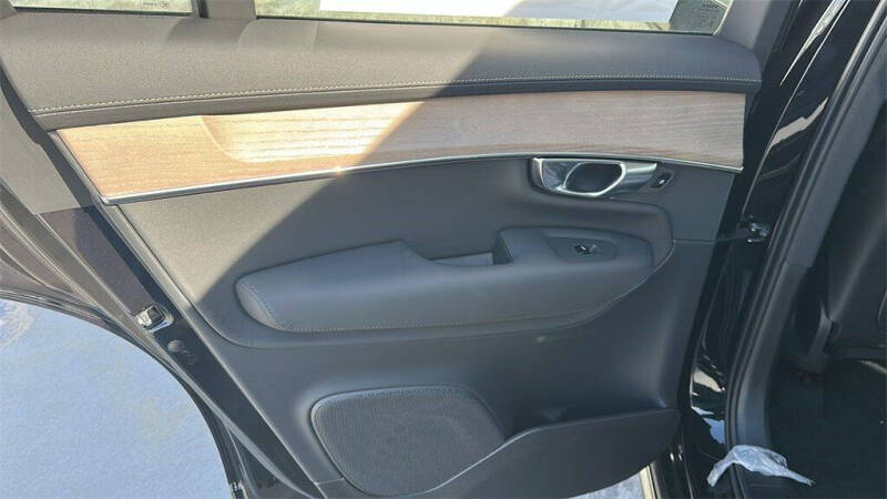 2026 Volvo XC90 B5 Core