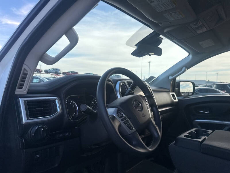 2021 Nissan Titan SV