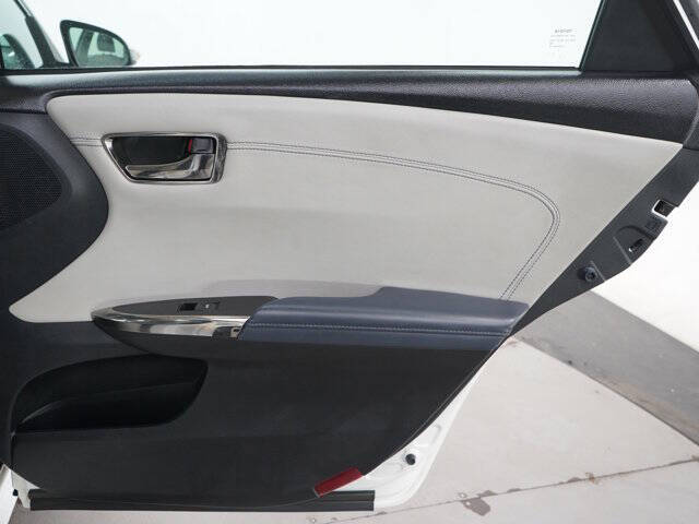 2013 Toyota Avalon Hybrid Limited