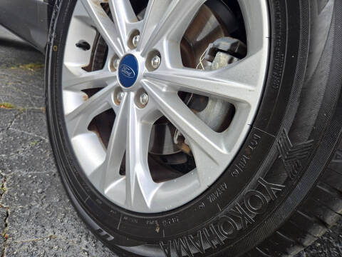 2019 Ford Escape SE