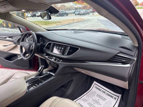 2018 Buick Enclave Essence