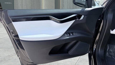 2020 Tesla Model X Long Range