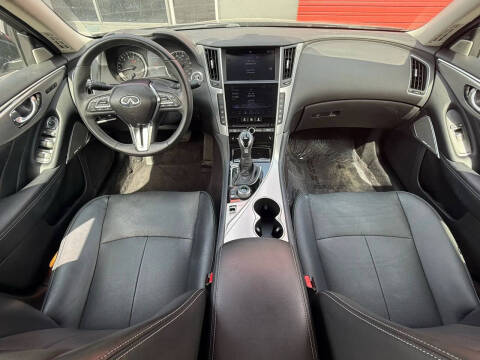 2023 Infiniti Q50 Luxe