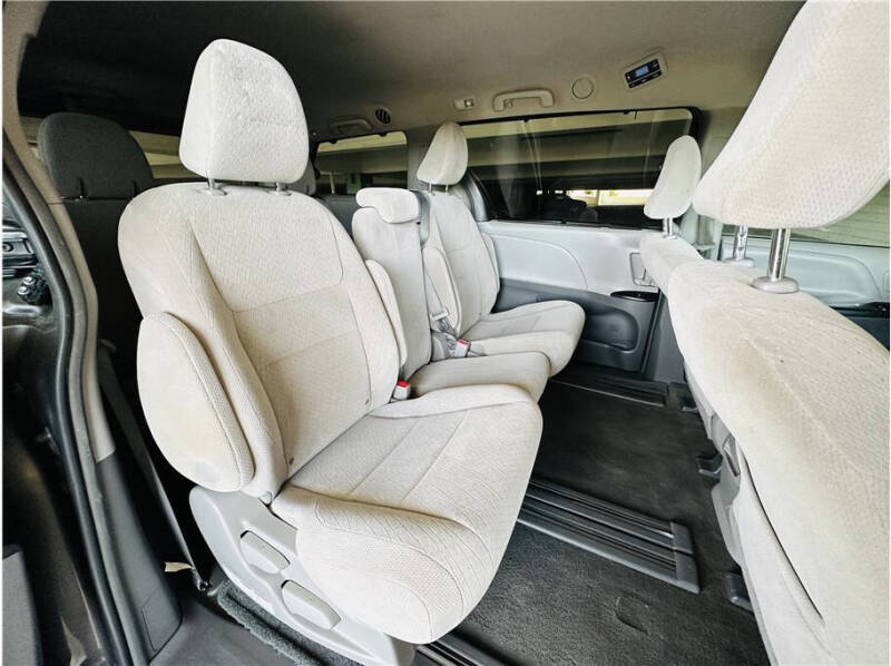 2017 Toyota Sienna