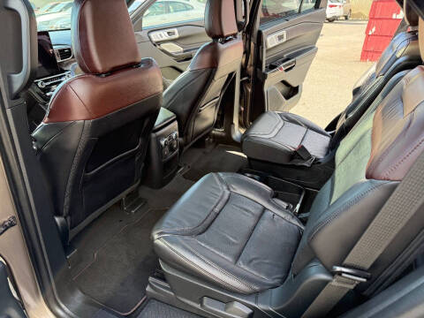 2021 Ford Explorer Platinum