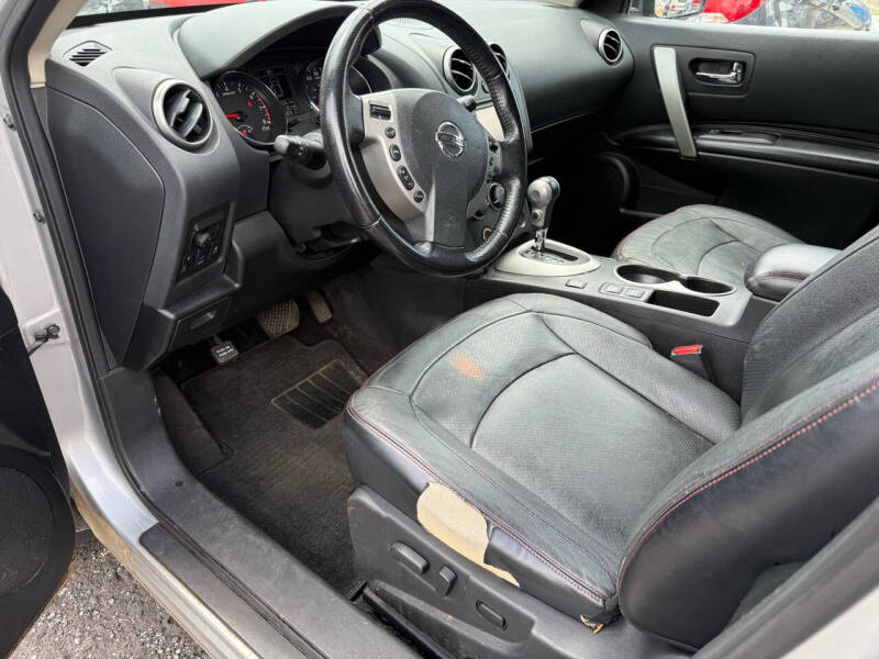 2013 Nissan Rogue SV w/SL Package