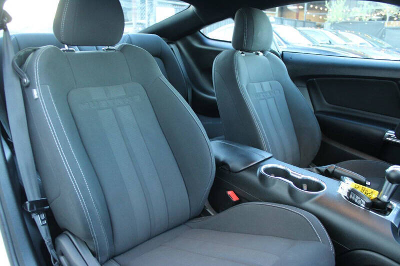 2019 Ford Mustang EcoBoost