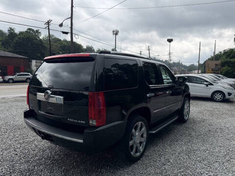 2011 Cadillac Escalade Luxury