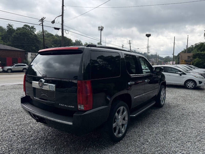 2011 Cadillac Escalade Luxury